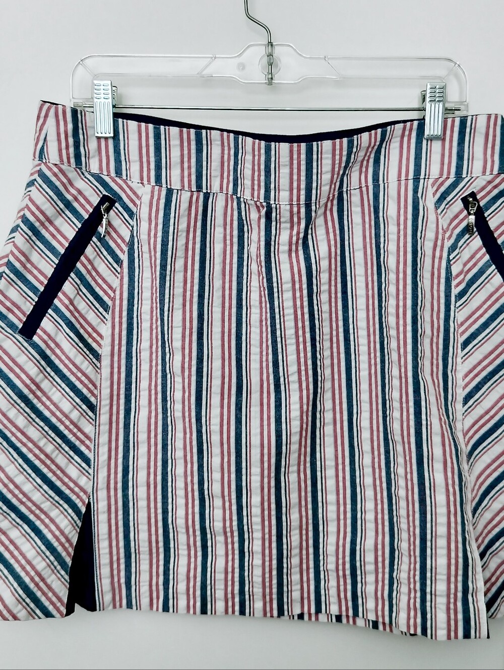 IZOD Golf Women's L Americana Seersucker Skort EUC Red White Blue Stripe